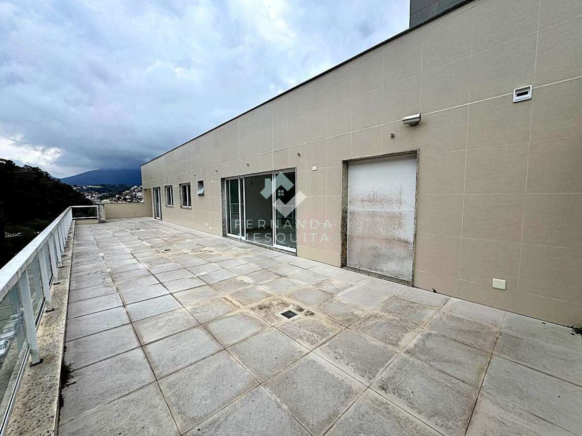 Cobertura à venda com 3 quartos, 93m² - Agriões,Teresópolis