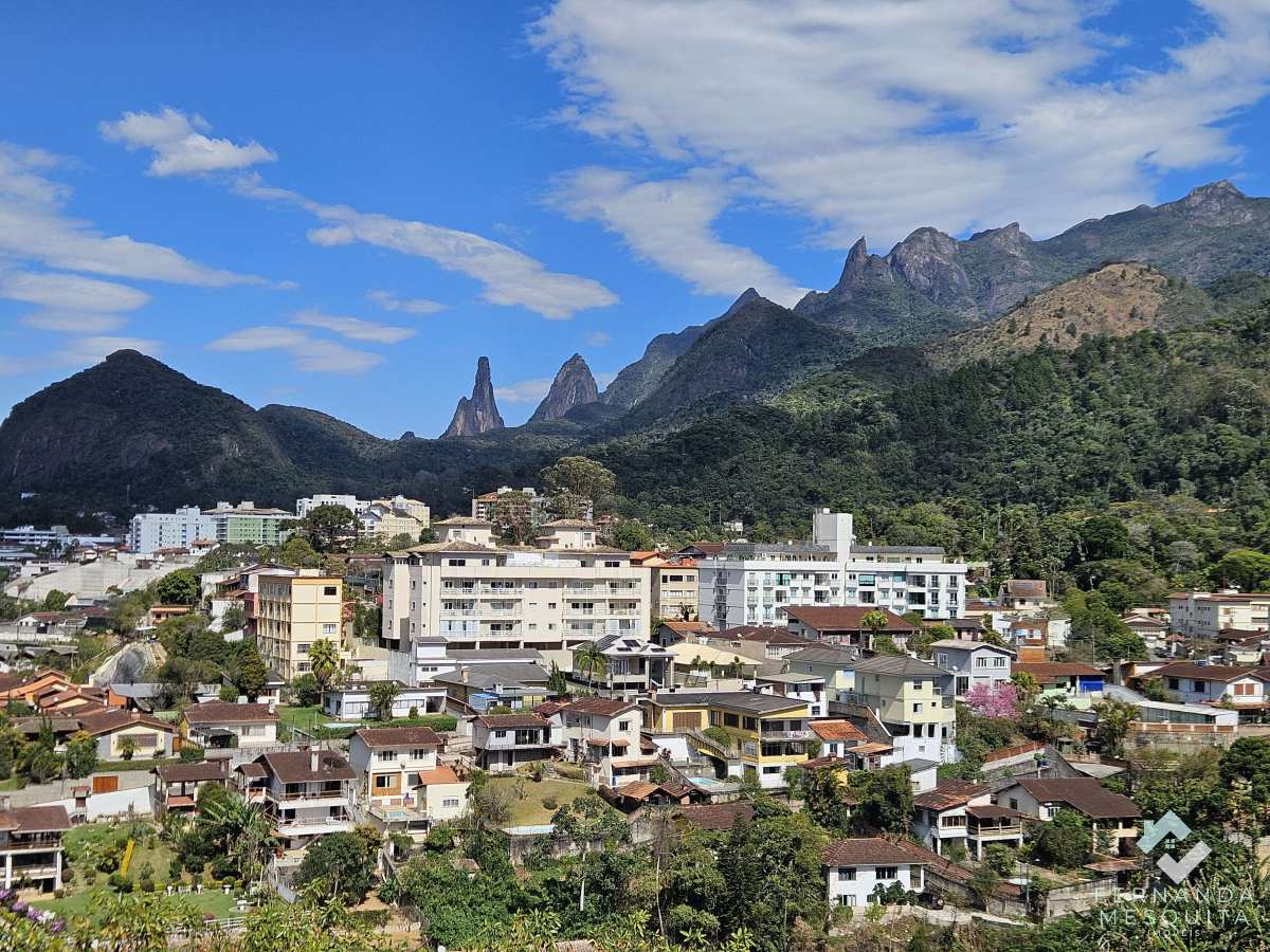 - Cobertura à Venda na Cascata Guarani, Teresópolis | 3 Quartos (1 Suíte), Área Gourmet e 2 Vagas