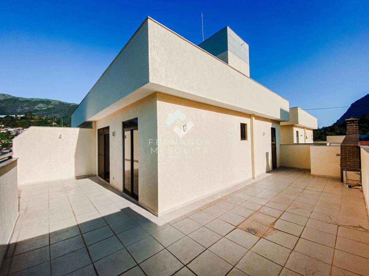 Cobertura à venda com 4 quartos, 145m² - Alto,Teresópolis