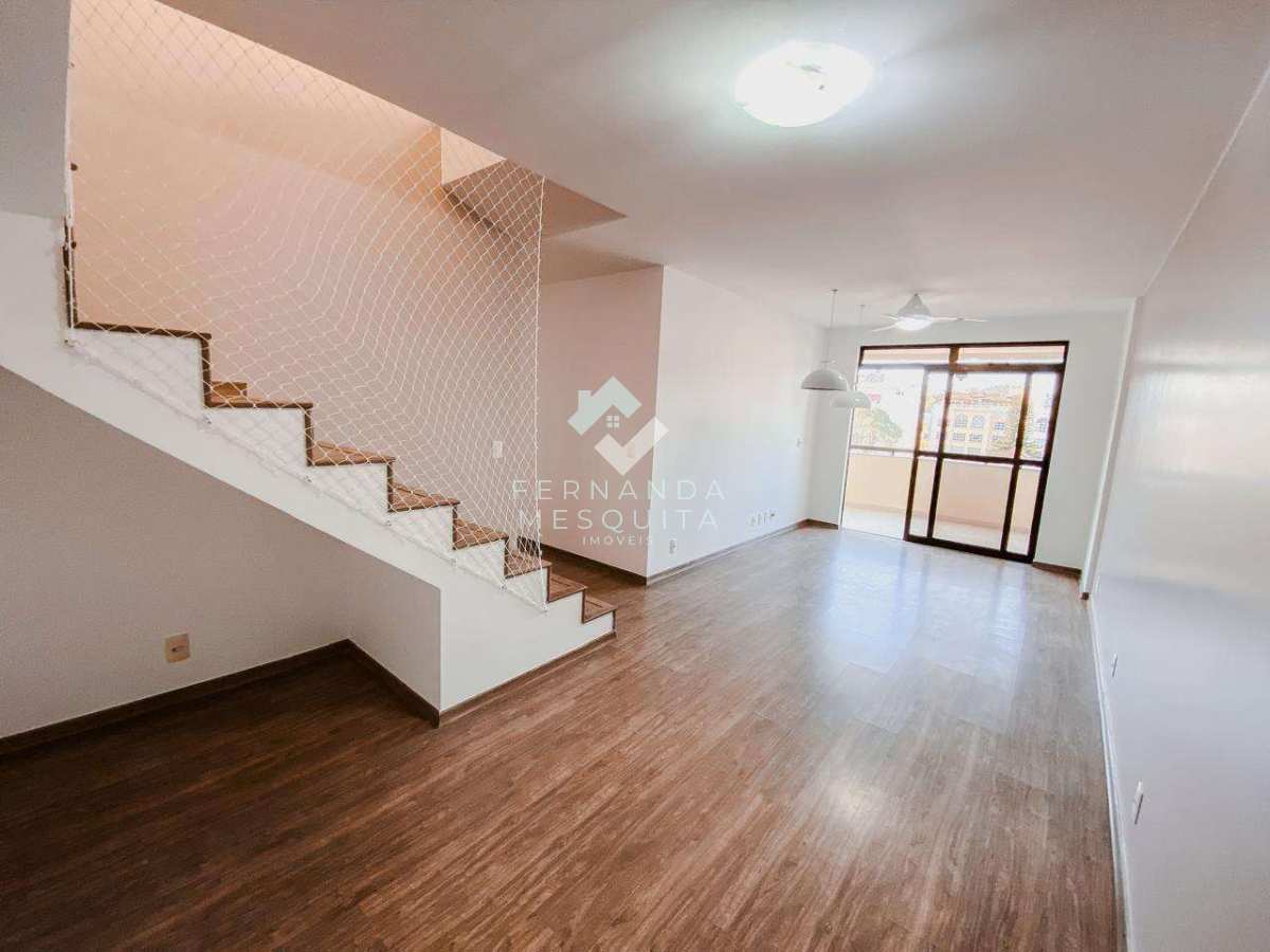 Cobertura à venda com 4 quartos, 145m² - Alto,Teresópolis
