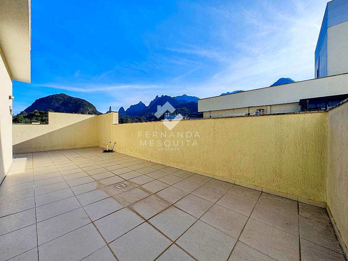  - Cobertura Duplex à Venda e para Locação no Bairro Alto – 186 m², 4 quartos e vista para o Dedo de Deus