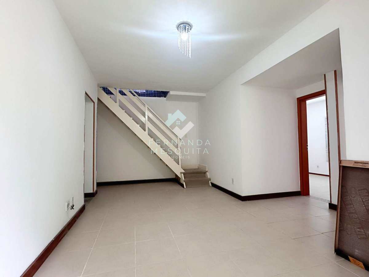  - Cobertura duplex à venda em Pimenteiras, Teresópolis RJ | 3 quartos, 2 suítes, lazer completo