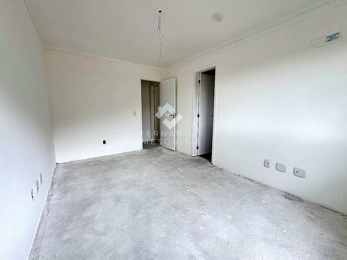  - Cobertura Linear à Venda em Agriões – 205 m², 3 Suítes, Terraço com Ofurô e Vista Deslumbrante