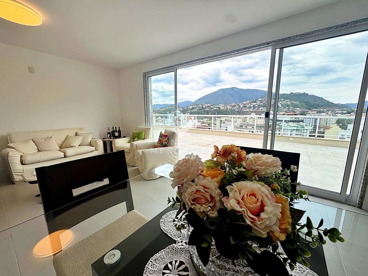Cobertura à venda com 3 quartos, 180m² - Agriões,Teresópolis