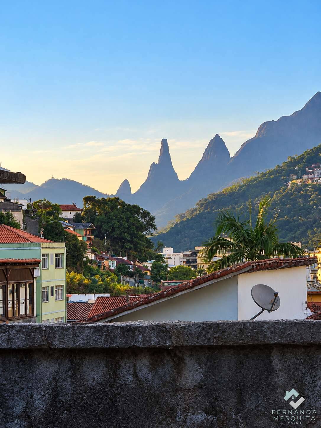 Terreno à venda, 200m² - Vale do Paraíso,Teresópolis
