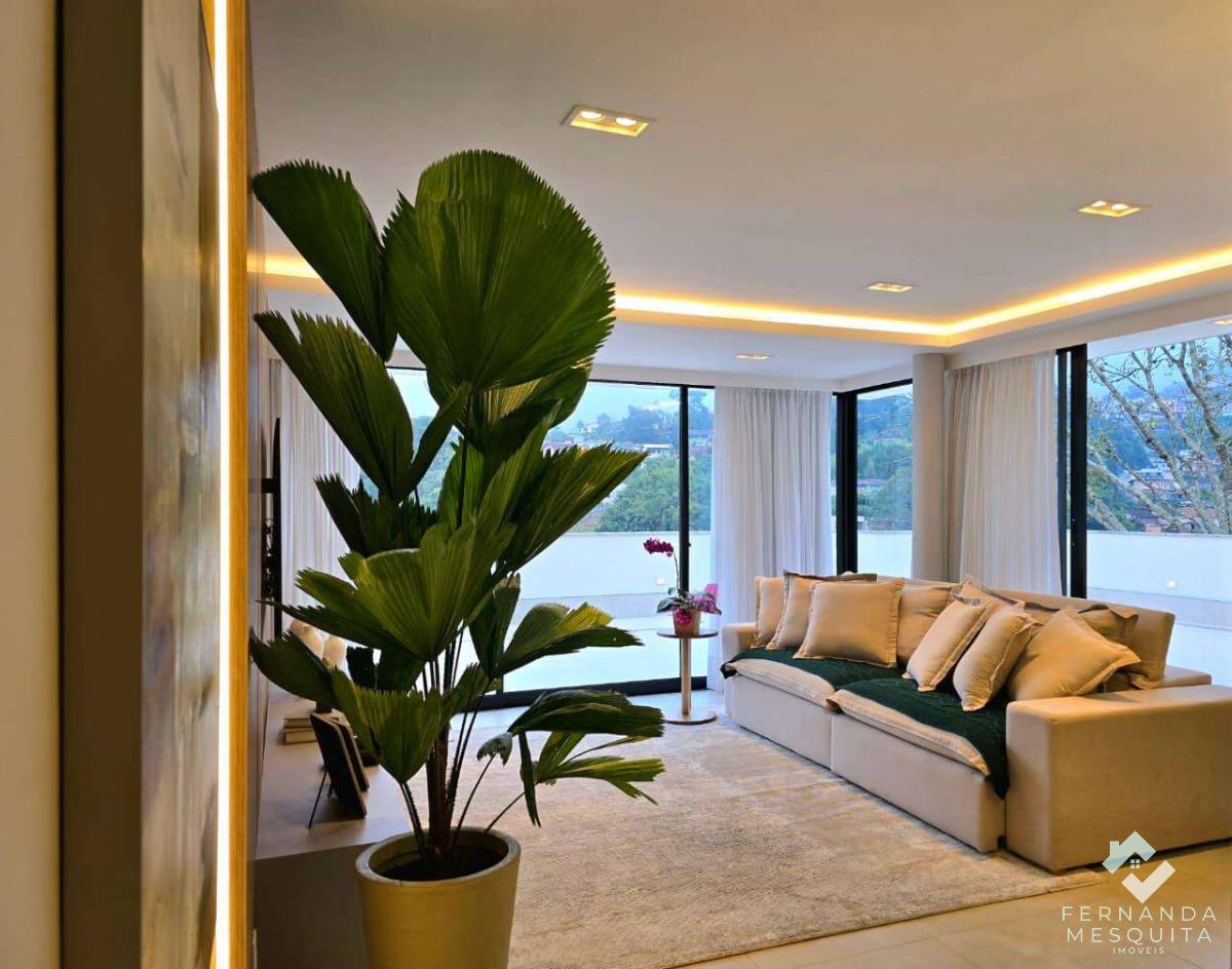  - Exclusiva Cobertura de Alto Padrão com 3 Quartos (1 Suíte), Terraço de 110 m² e 3 Vagas – Condomínio La Brique, Agriões – Teresópolis/RJ