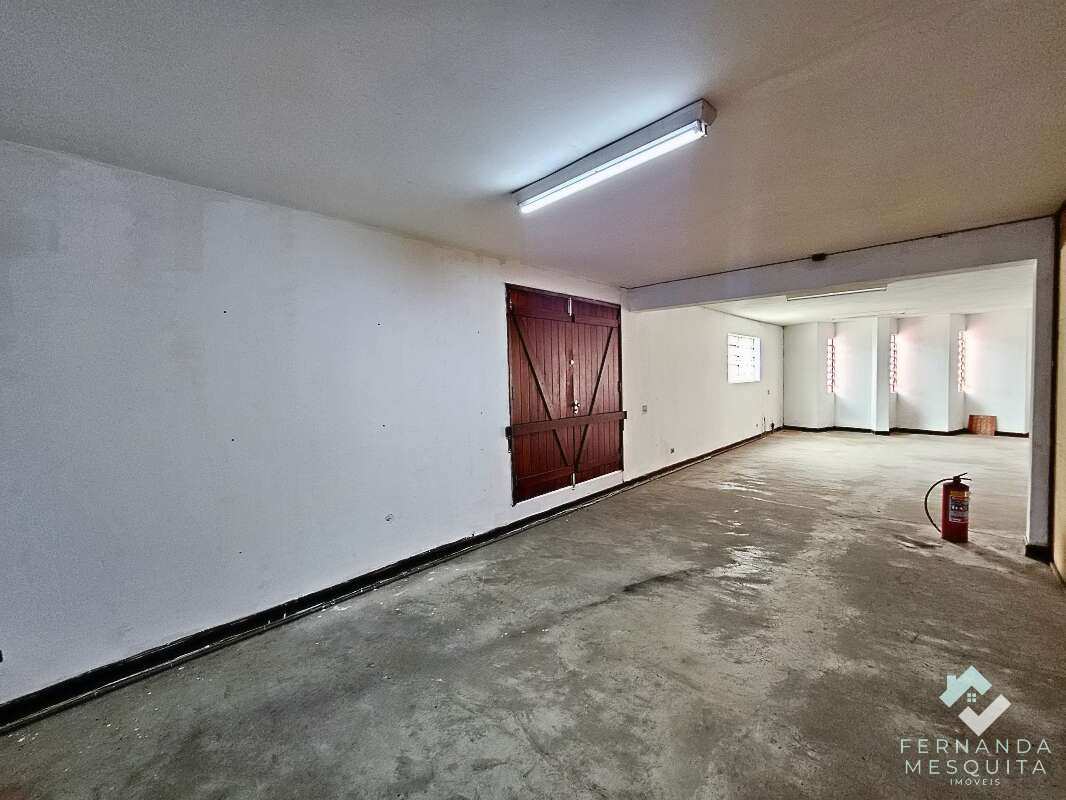  - Galpão Comercial à Venda ou Locação na Barra do Imbuí em Teresópolis com 620m²