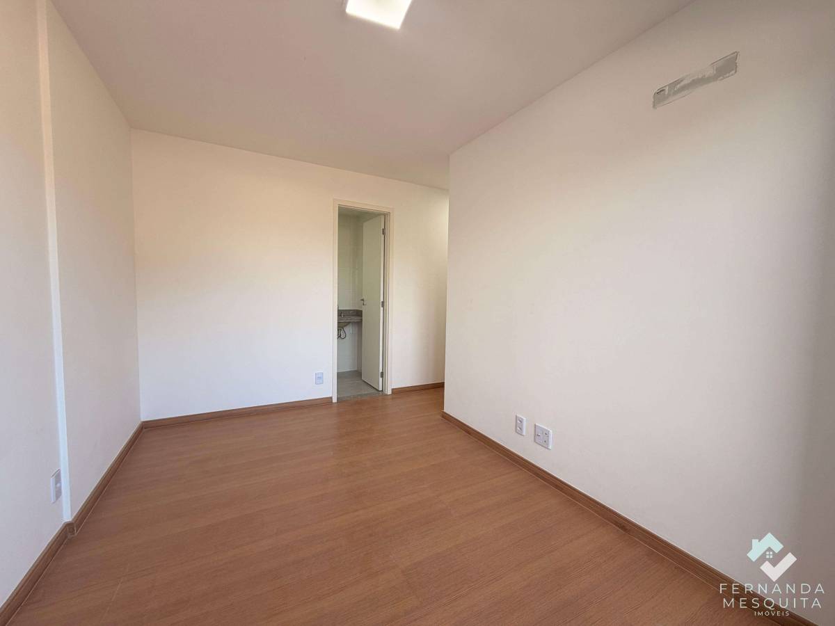  - Oportunidade: Cobertura Contemporânea de 146 m² com 2 Quartos (1 Suíte), Amplo Terraço e 2 Vagas Cobertas – Residencial 878, Várzea – Teresópolis/RJ