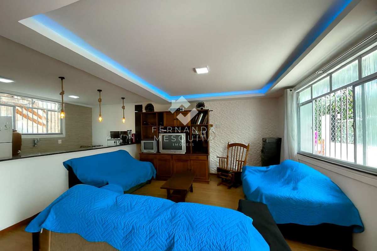  - OPORTUNIDADE EM CONDOMÍNIO | CASA DUPLEX COM SUÍTE, ESPAÇO GOURMET E POTENCIAL PARA AMPLIAR | FAZENDINHA – TERESÓPOLIS