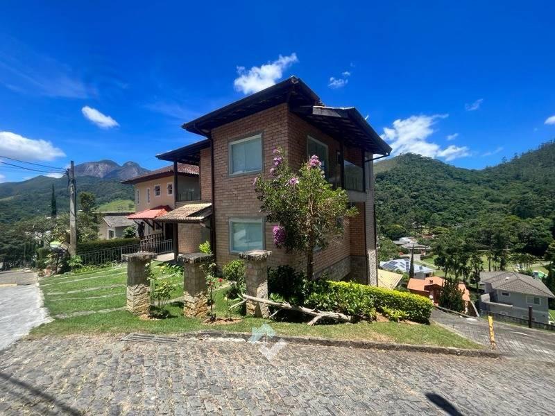 Casa de condomínio à venda com 4 quartos, 253m² - Vargem Grande,Teresópolis