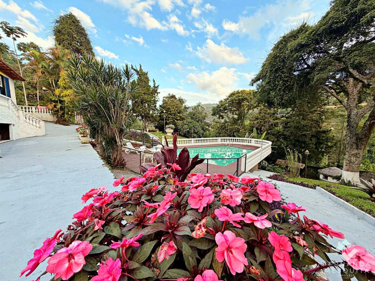  - Refúgio exclusivo na Serra de Teresópolis: energia única, lazer completo e um imóvel realmente raro