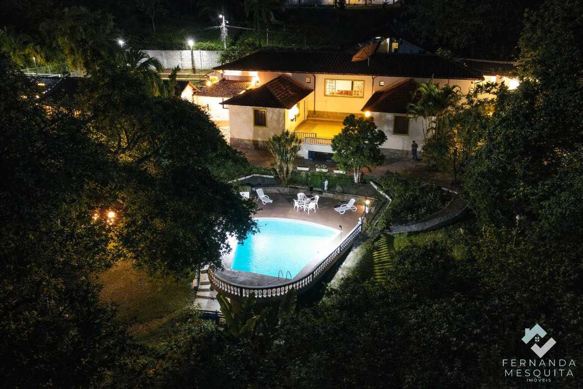  - Refúgio exclusivo na Serra de Teresópolis: energia única, lazer completo e um imóvel realmente raro