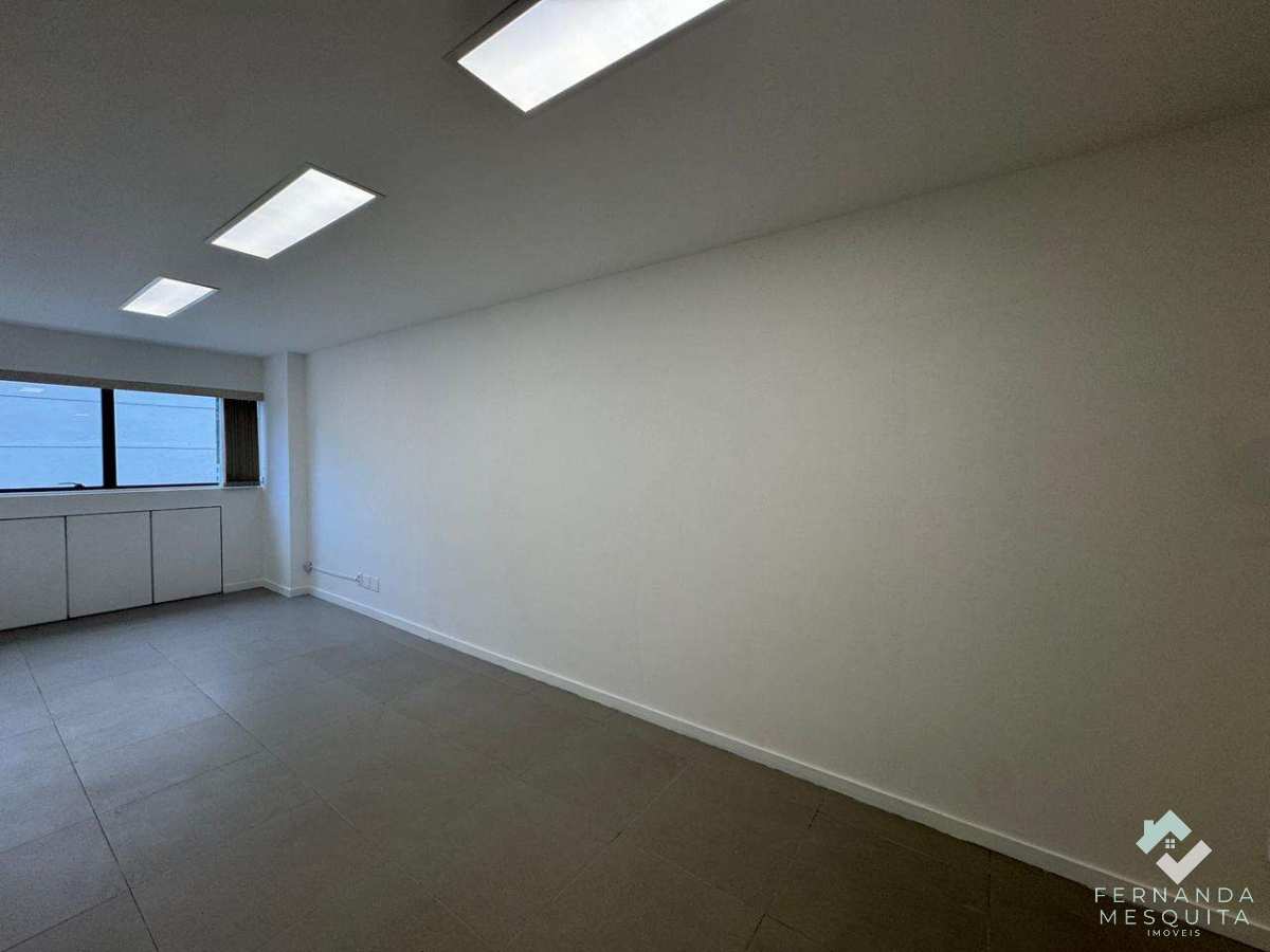 Sala comercial para alugar com 1 quarto, 29m² - Várzea,Teresópolis