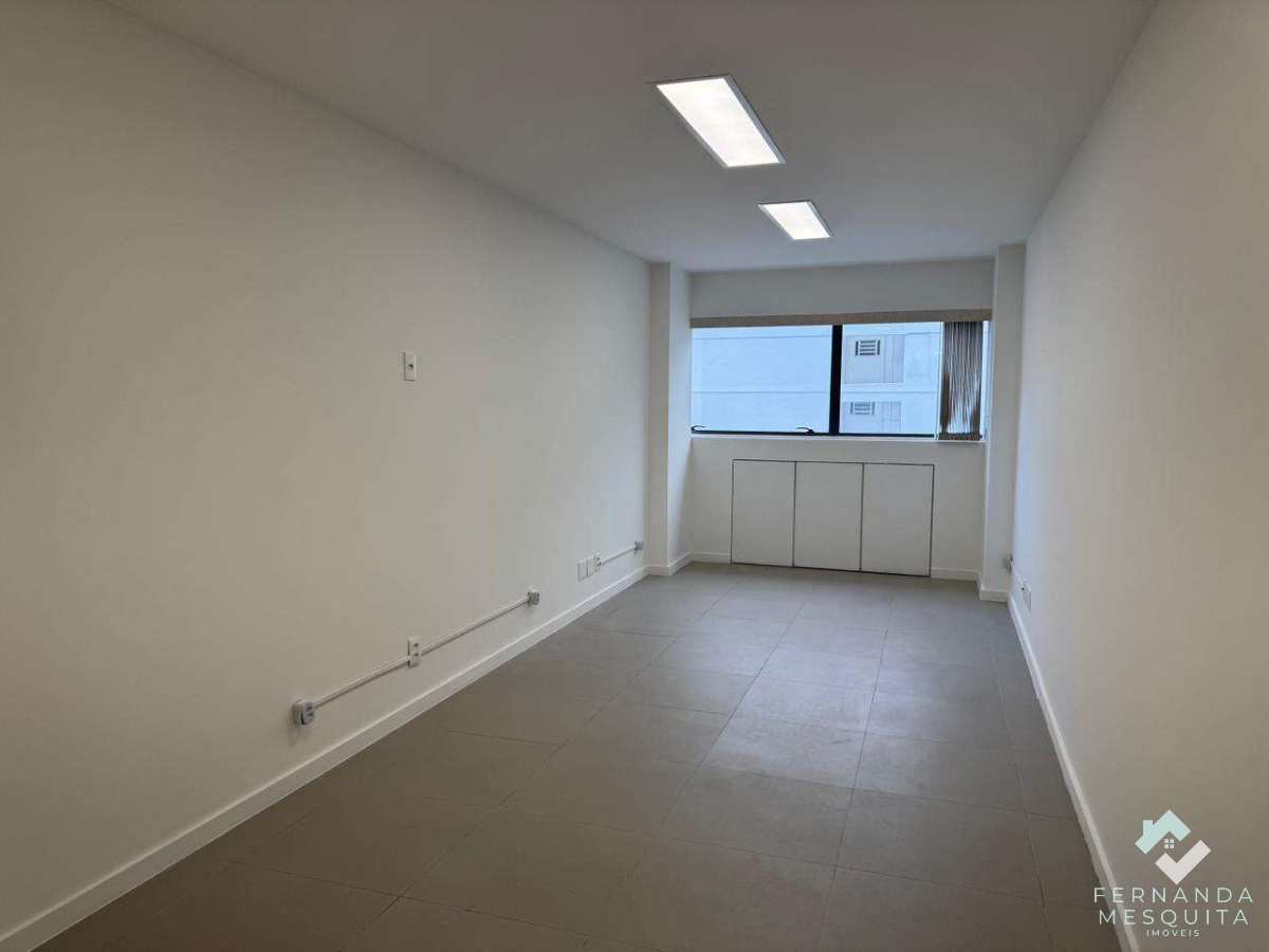 Sala comercial para alugar com 1 quarto, 29m² - Várzea,Teresópolis