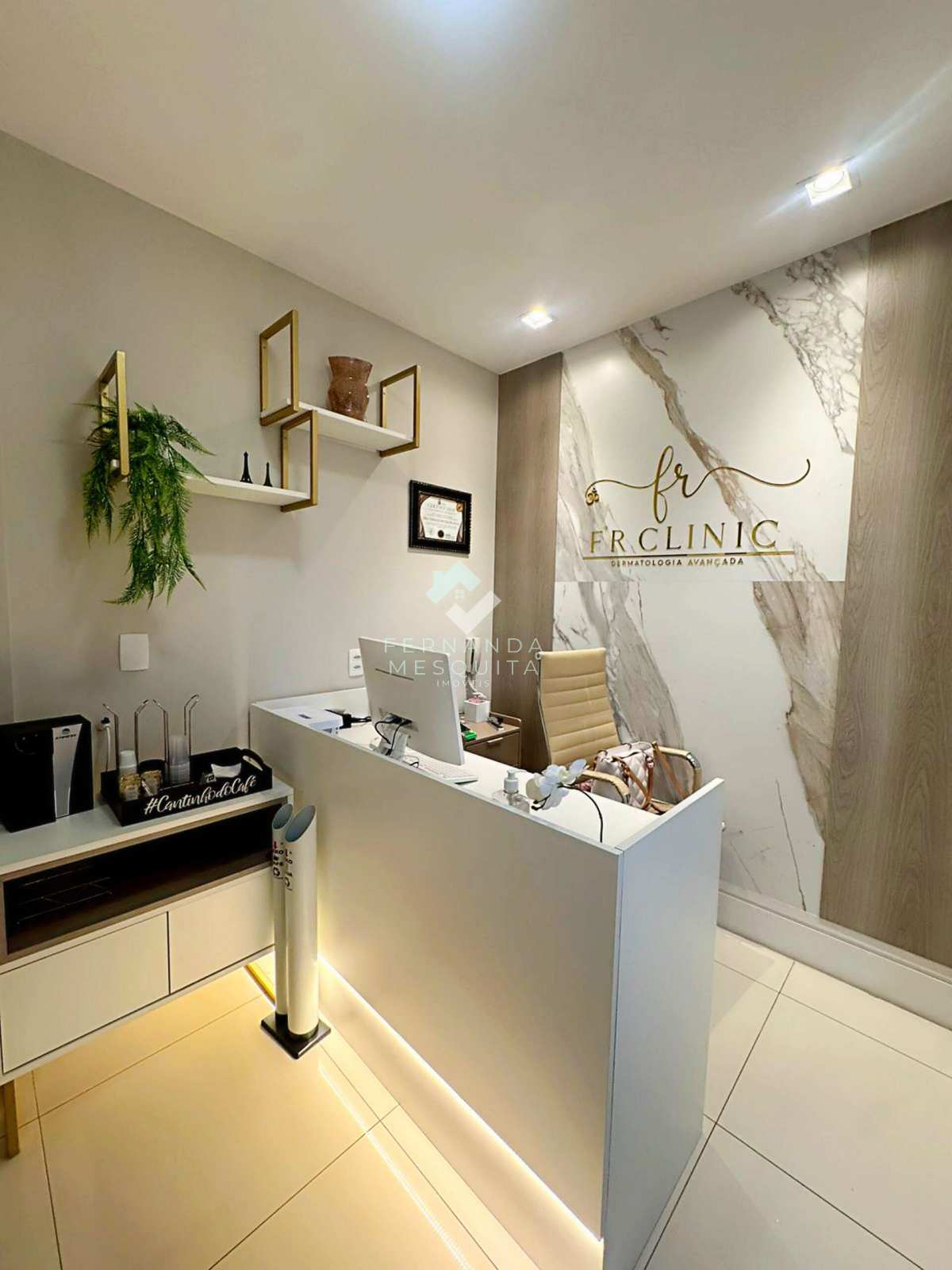 Sala Comercial no Cosmopolitan Offices – Centro de Teresópolis | 33m² com vaga e elevadores - Fernanda Mesquita Imóveis em Teresópolis/RJ