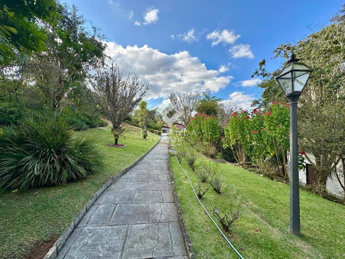 Chácara à venda com 5 quartos, 612m² - Foto 32