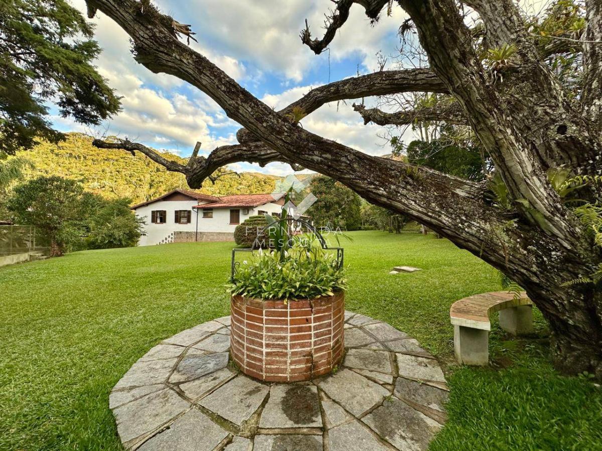 Chácara à venda com 5 quartos, 612m² - Foto 38