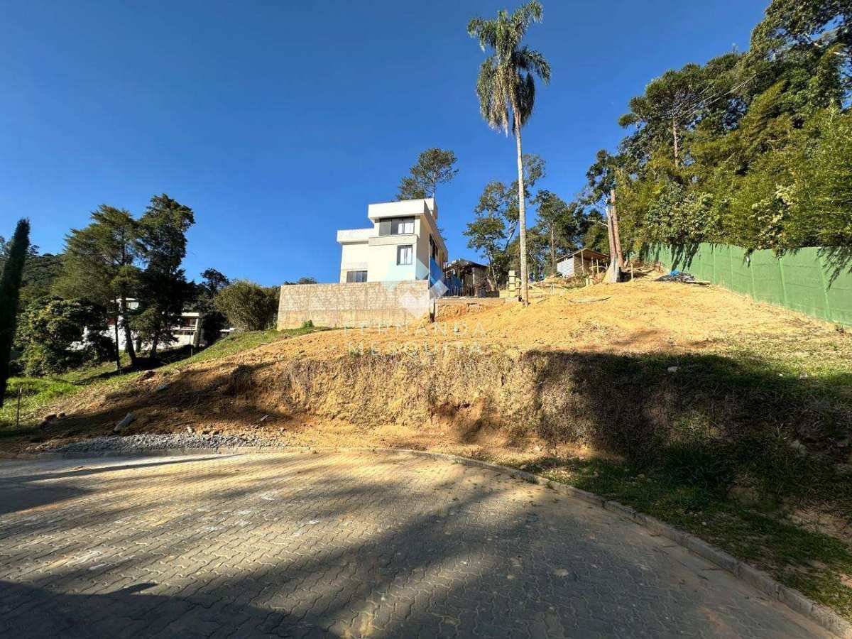  - Terreno à venda no Residencial Tangarás em Teresópolis – 272m