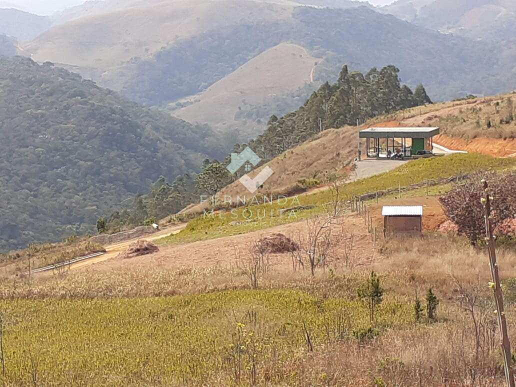 Terreno em Condomínio à venda, 727,56m² - Pessegueiros,Teresópolis