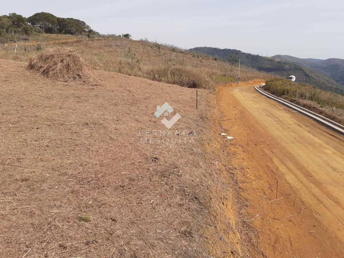 Terreno em Condomínio à venda, 727,56m² - Pessegueiros,Teresópolis