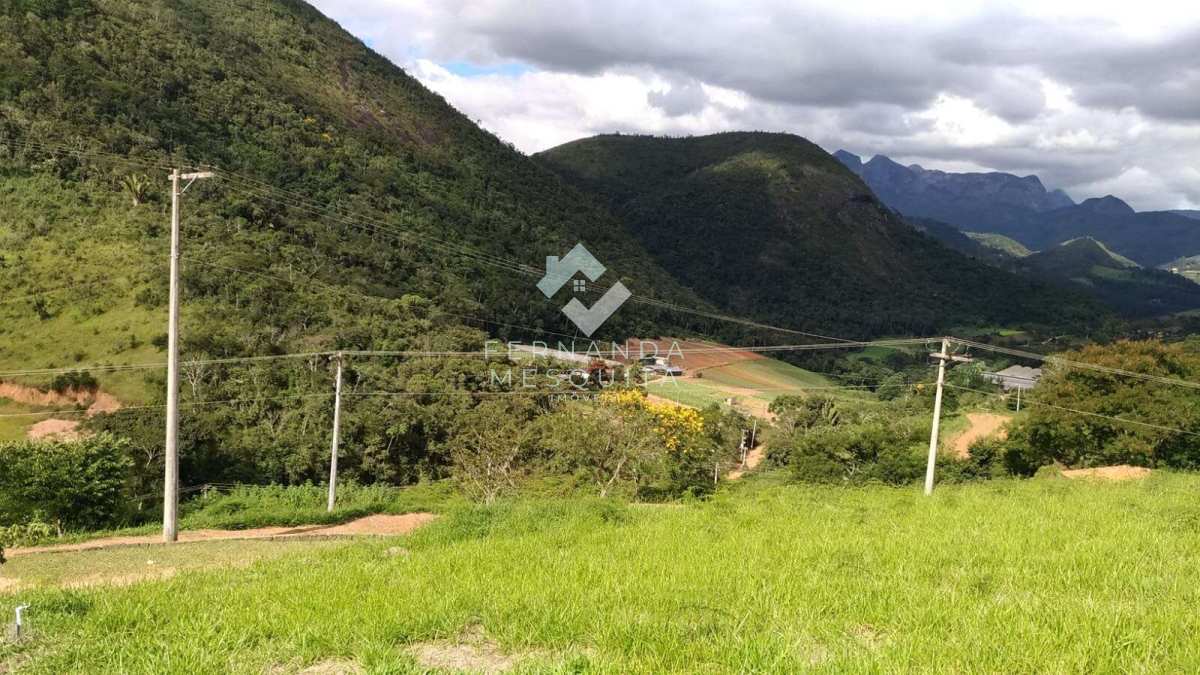  - Terreno plano à venda em condomínio fechado no Vale Alpino em Teresópolis