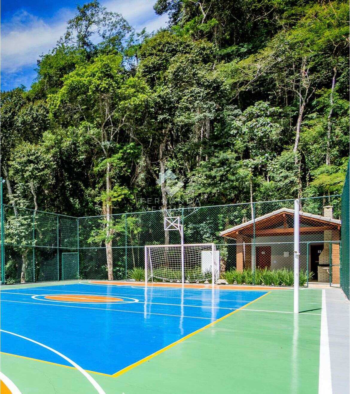  - Terreno plano à venda no Vale dos Pássaros Teresópolis RJ com 300m²